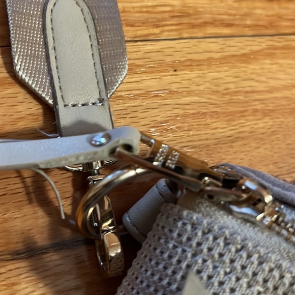 Steve Madden crossbody - Picture 8 of 12